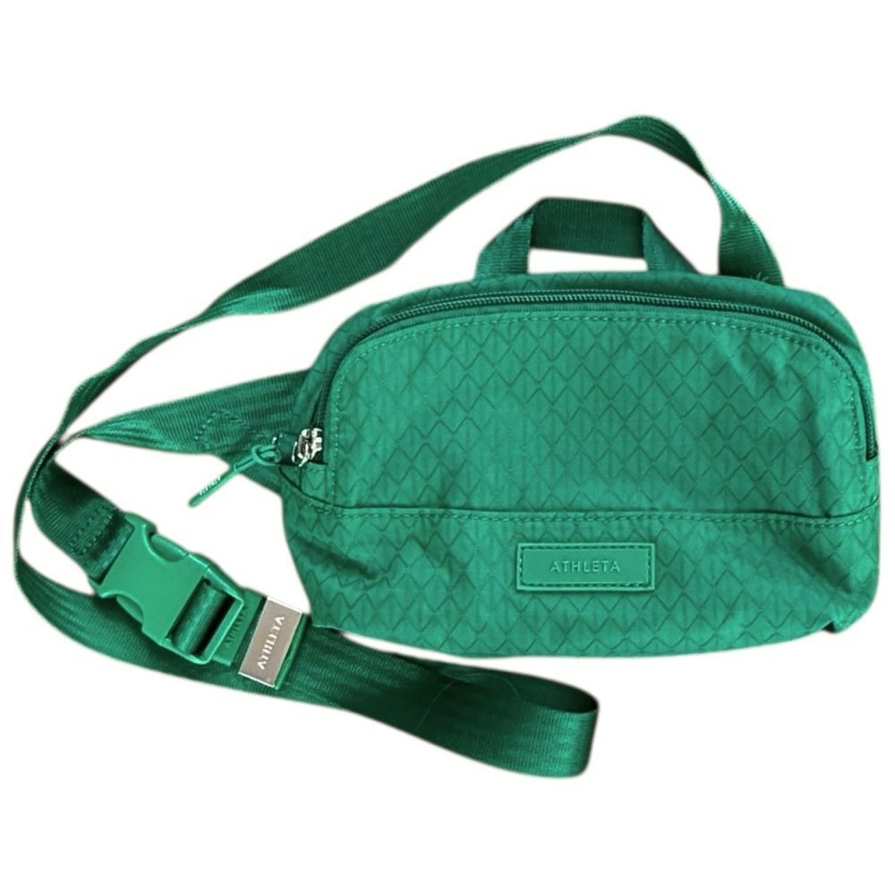 Athleta Excursion Lightweight Mesh Back Green Crossbody Belt Bag. One Size. OS.